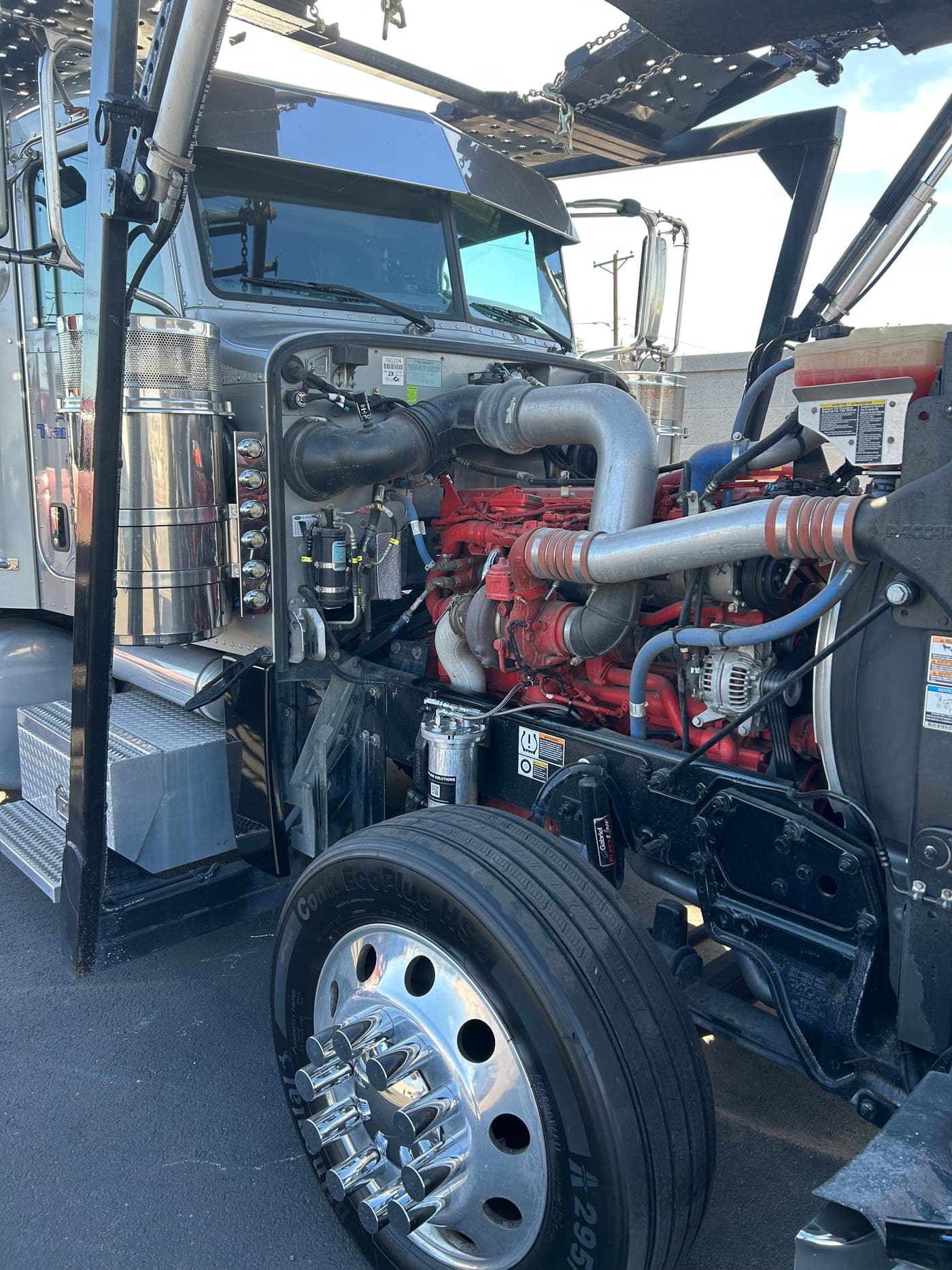 Diesel engine with installed filtration system